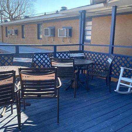 Andy Griffith Parkway Inn Mount Airy Exteriör bild