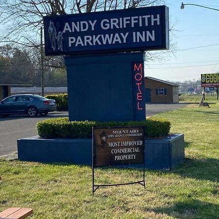 Andy Griffith Parkway Inn Mount Airy Exteriör bild